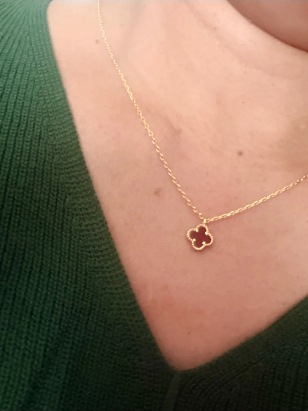 N/A elegant gold